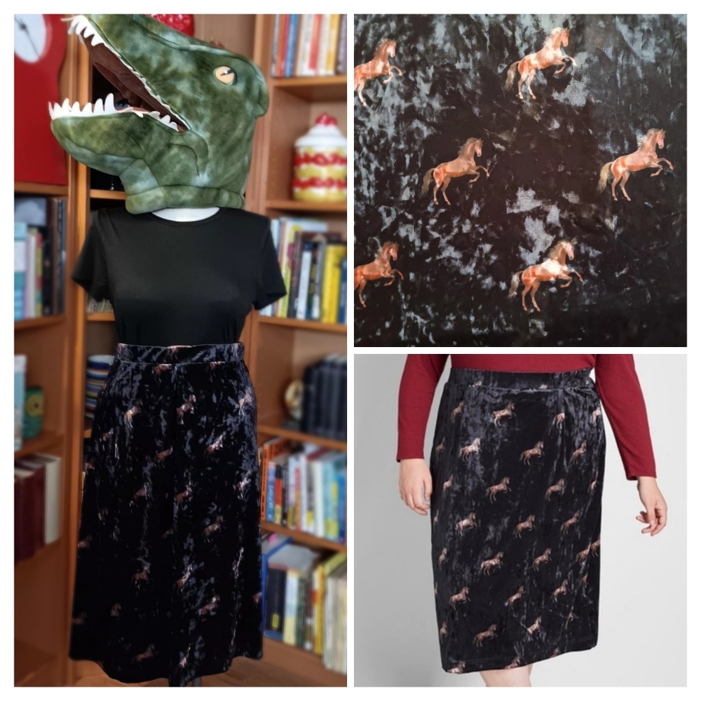 NWOT Modcloth "The Plot Thickens" Crushed Velvet Horse Print Pencil Skirt